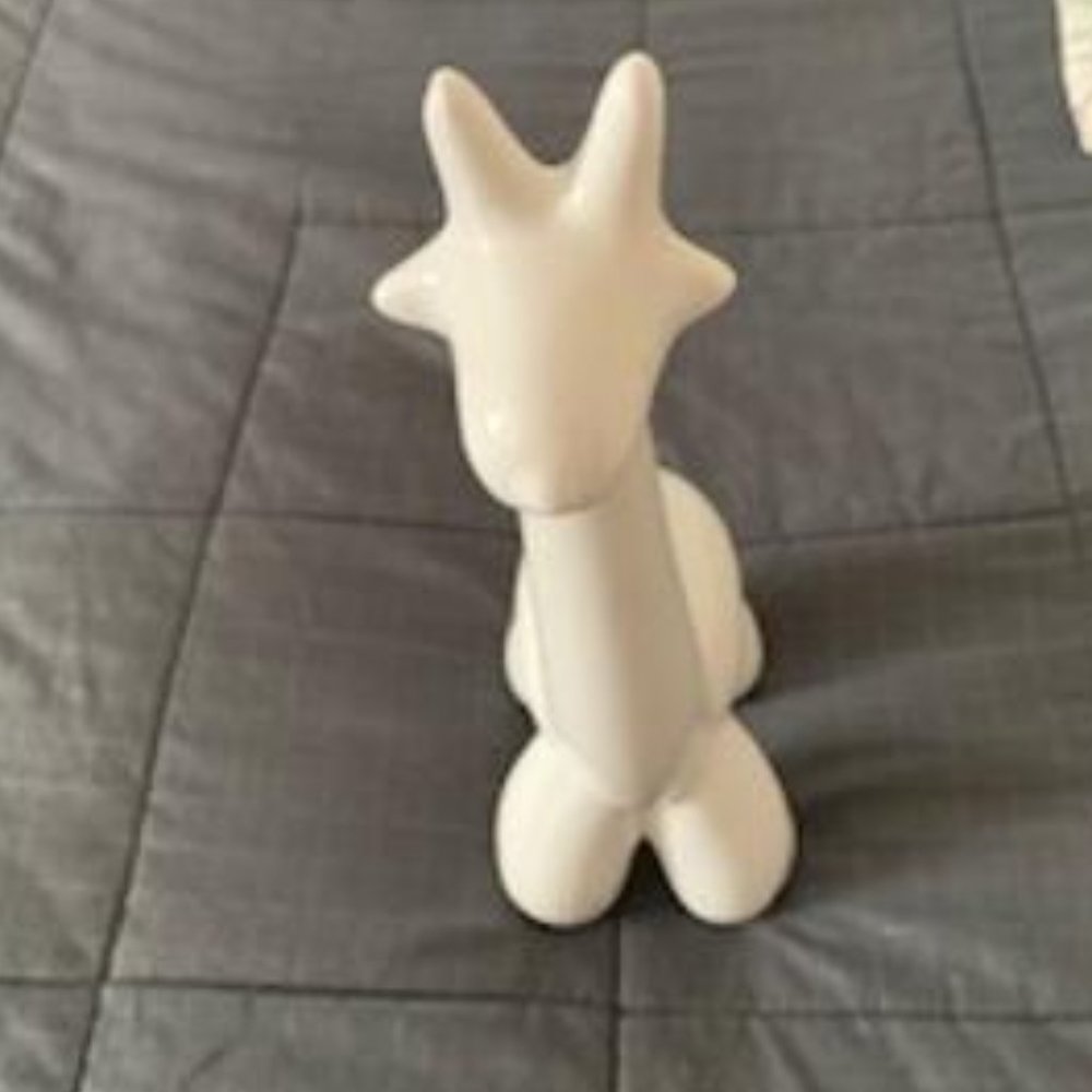 Ceramic 13 Inch White Giraffe Balloon Animal